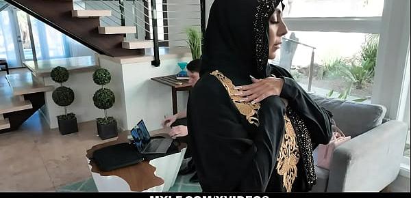  Arab MILF In Hijab Fucks Nerd Teen- Kylie Kingston
